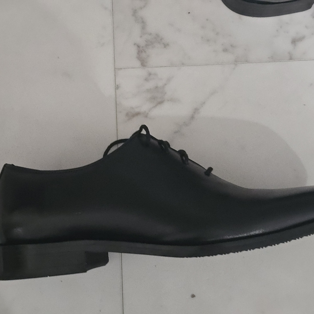 Sleek Black Men's Oxford Shoes